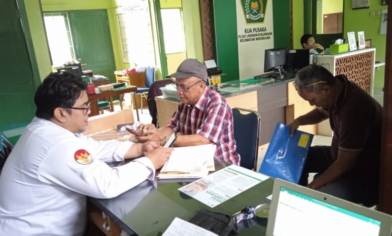 Pelayanan Konsultasi Wakaf di KUA Wirobrajan Periksa Berkas dan Bantu